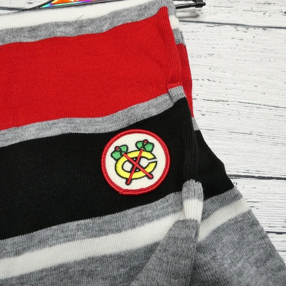 Chicago Blackhawks Scarf Mens One Size Gray Red NHL Hockey Mitchell & Ness